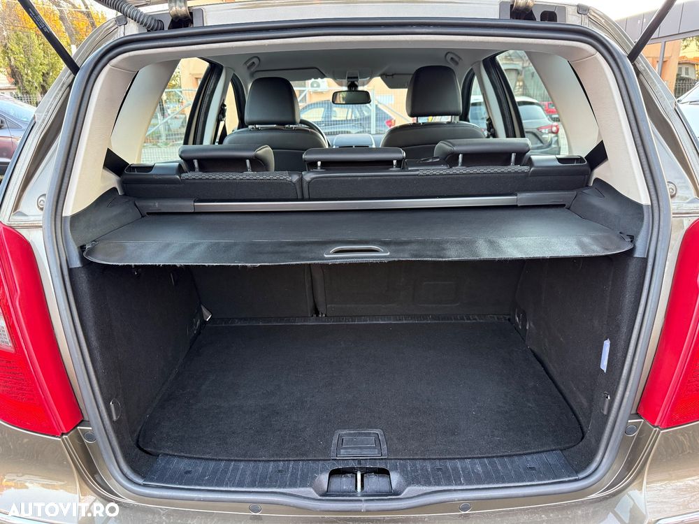 Mercedes-Benz A 170 BlueEFFICIENCY Avantgarde - 4