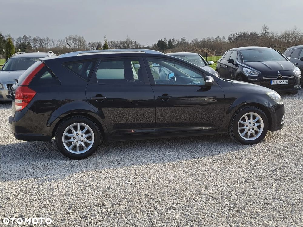 Kia Ceed 1.6 CRDi 90 ISG Spirit - 20