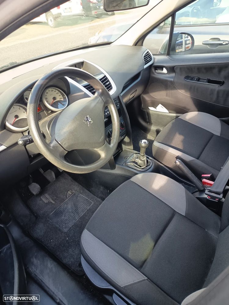 Peugeot 207 1.4 16V Open - 3