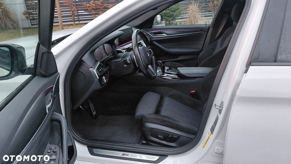 BMW Seria 5 518d Sport Line - 22