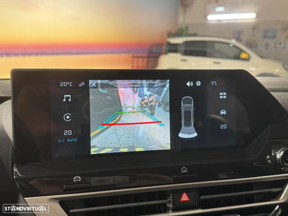 Citroën C4 X 1.2 PureTech Plus EAT8 - 26