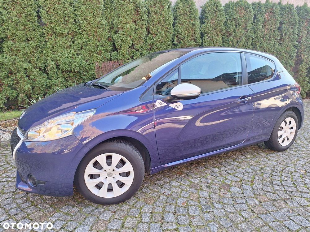 Peugeot 208 - 24