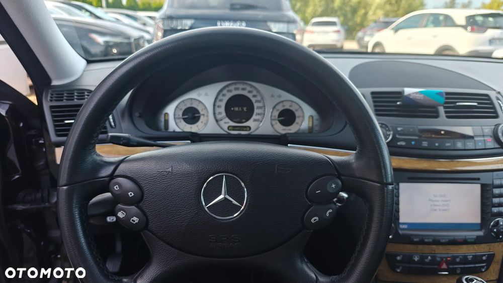 Mercedes-Benz Klasa E 500 Avantgarde - 24