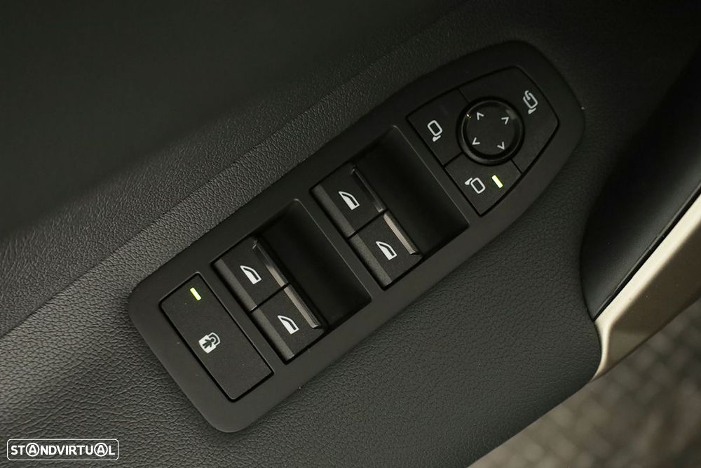 BMW iX xDrive 40 - 18