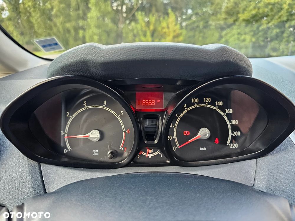 Ford Fiesta 1.25 Trend - 15