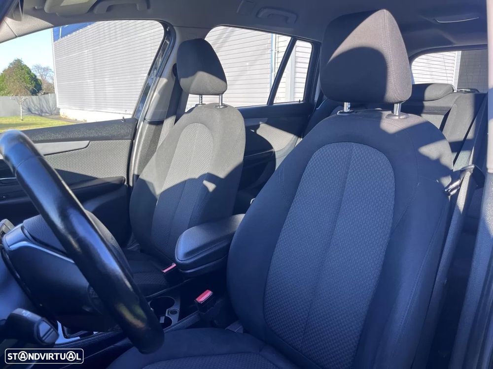 BMW 216 Gran Tourer d Line Sport - 32