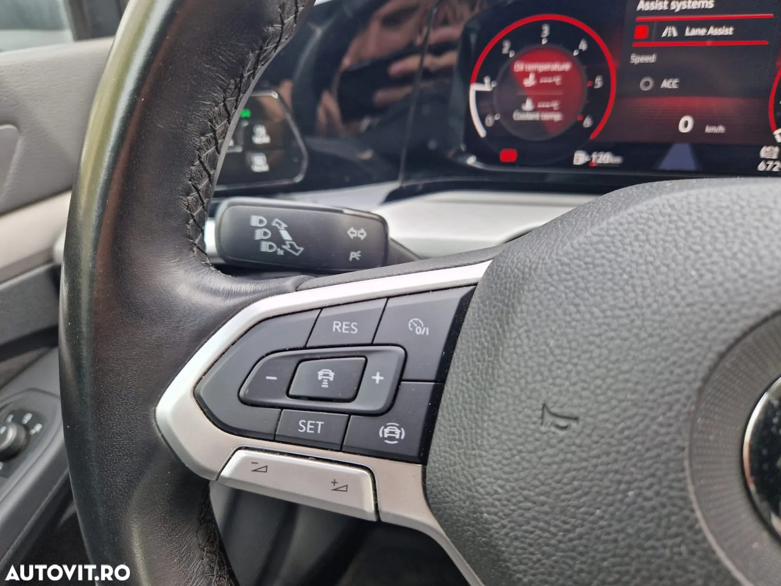 Volkswagen Golf 2.0 TDI Life - 11