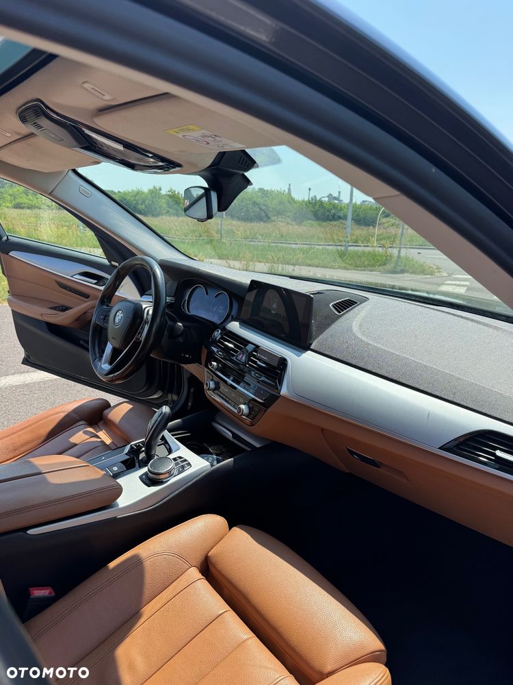 BMW Seria 5 520d - 10