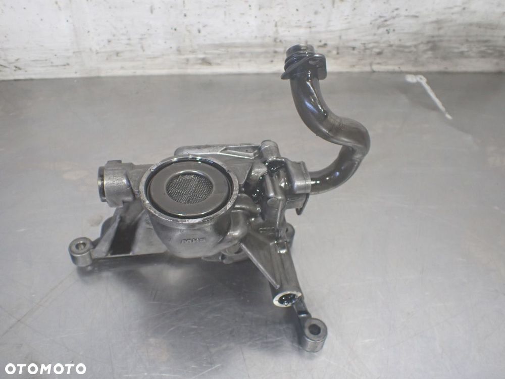 POMPA OLEJU AUDI A6 C5 2.5 059115105G - 1