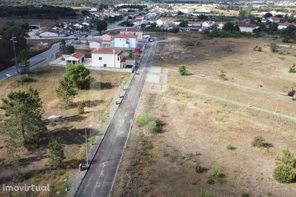 Terreno Urbano 673m2 - Grande imagem: 2/3