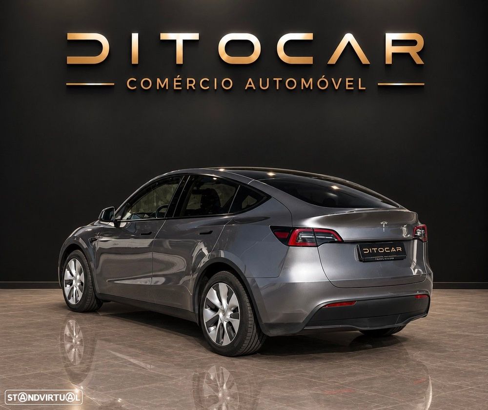 Tesla Model Y 2023 photo 3