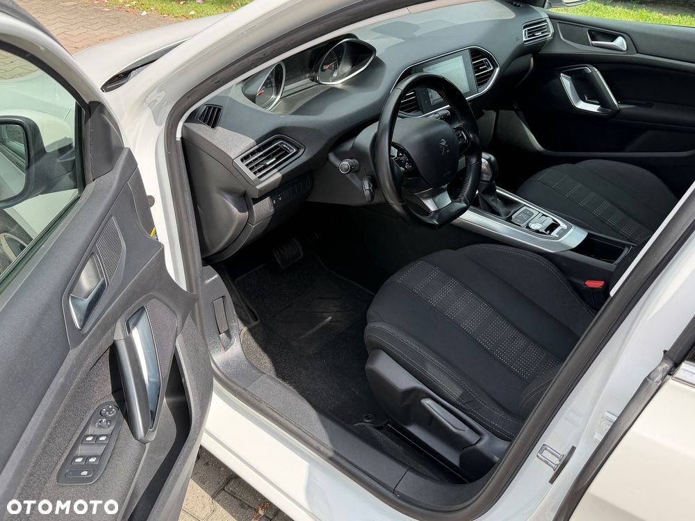 Peugeot 308 BlueHDi FAP 150 EAT6 Stop & Start Allure - 14