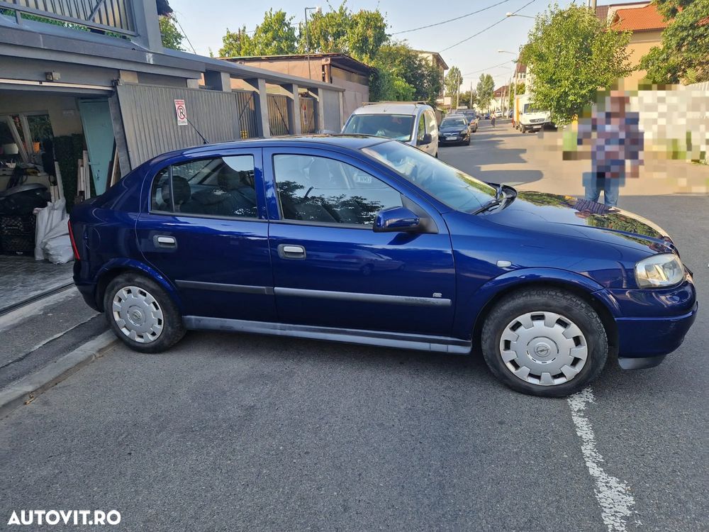 Opel Astra - 4