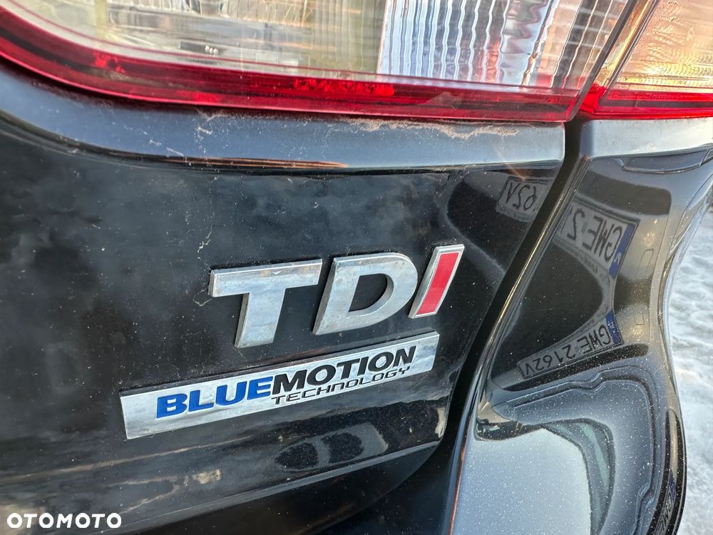 Volkswagen Golf 1.6 TDI DPF BlueMotion - 8