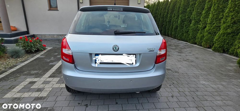 Skoda Fabia 2008 photo 3