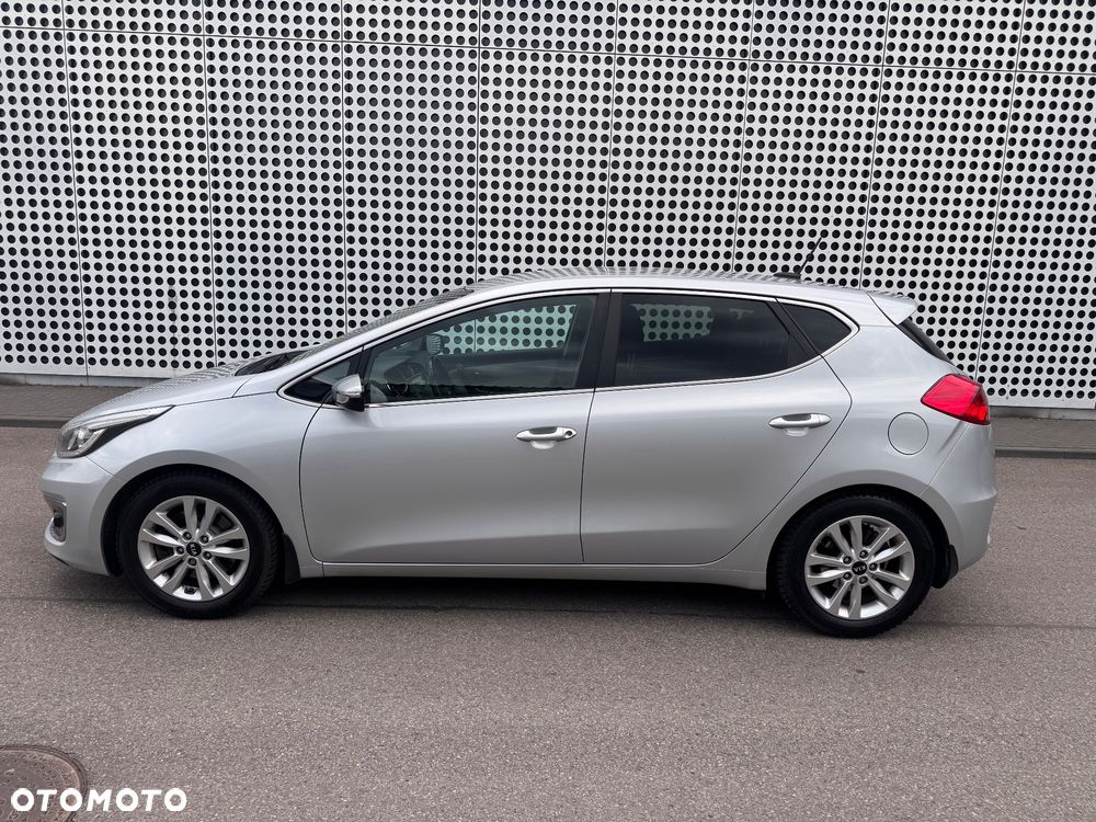 Kia Ceed 1.6 GDI DCT Platinum Edition - 12