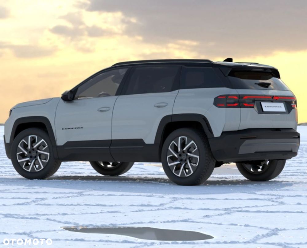 Jeep Compass 1.2 T3 mHEV Summit FWD DCT - 3