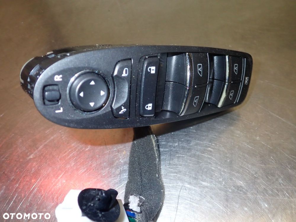 PANEL STEROWANIA SZYB INFINITI M37X 25401-1MA1A - 2