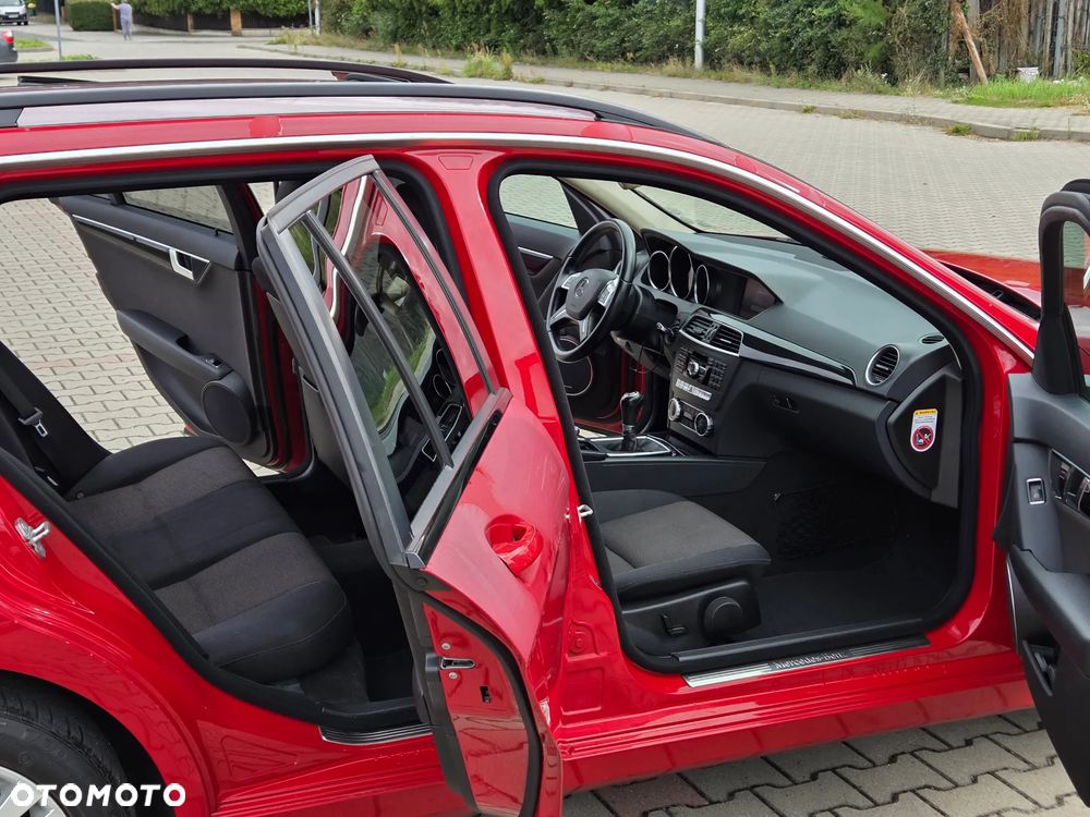 Mercedes-Benz Klasa C 250 CDI DPF BlueEFFICIENCY - 14