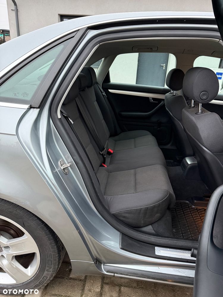 Audi A4 Limousine 1.8T Quattro - 24