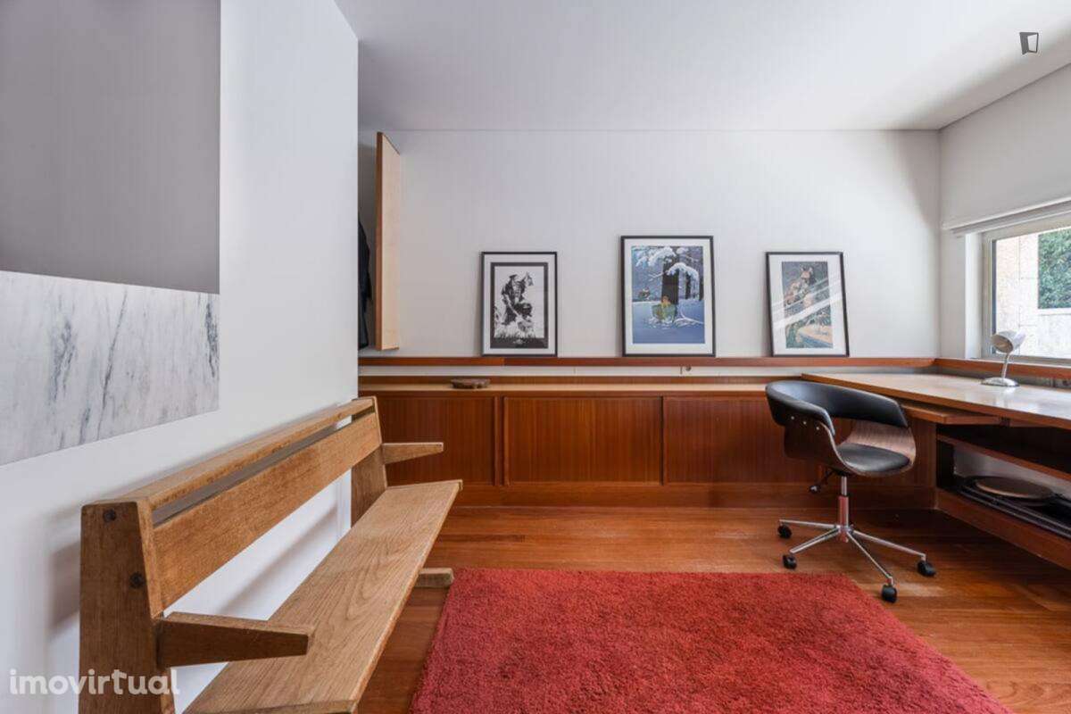 Estúdio - localizado em Lordelo do Ouro Porto - Grande imagem: 4/11