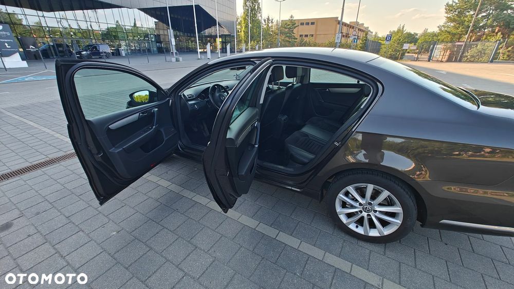 Volkswagen Passat 1.4 TSI BMT Highline - 15