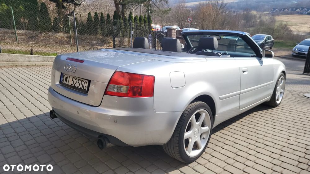 Audi A4 Cabrio 2.5 TDI - 7
