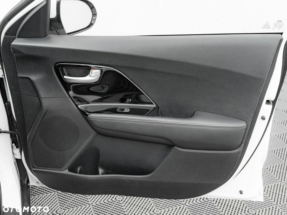 Kia Niro - 33