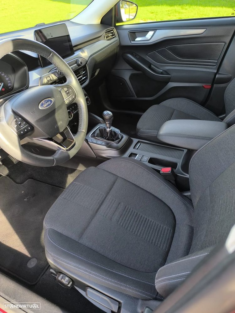 Ford Focus - 17