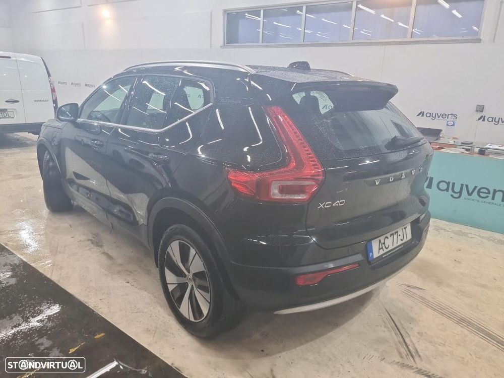 Volvo XC 40 1.5 T5 PHEV Momentum Plus - 2
