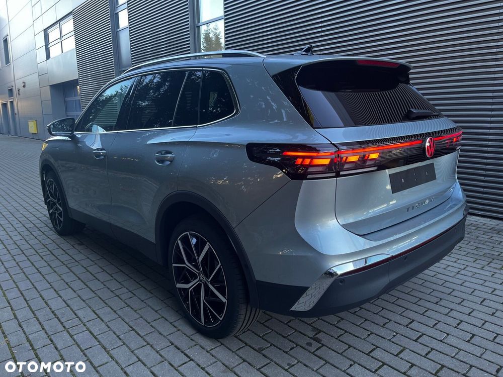 Volkswagen Tiguan - 8