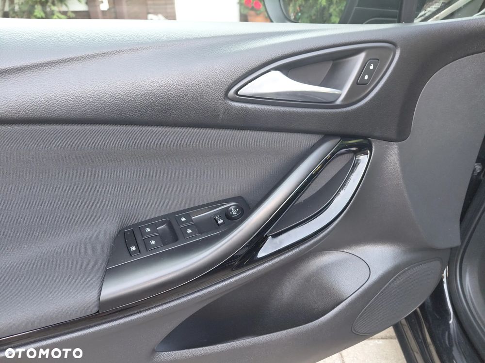 Opel Astra 1.4 Turbo Sports Tourer 120 Jahre - 28