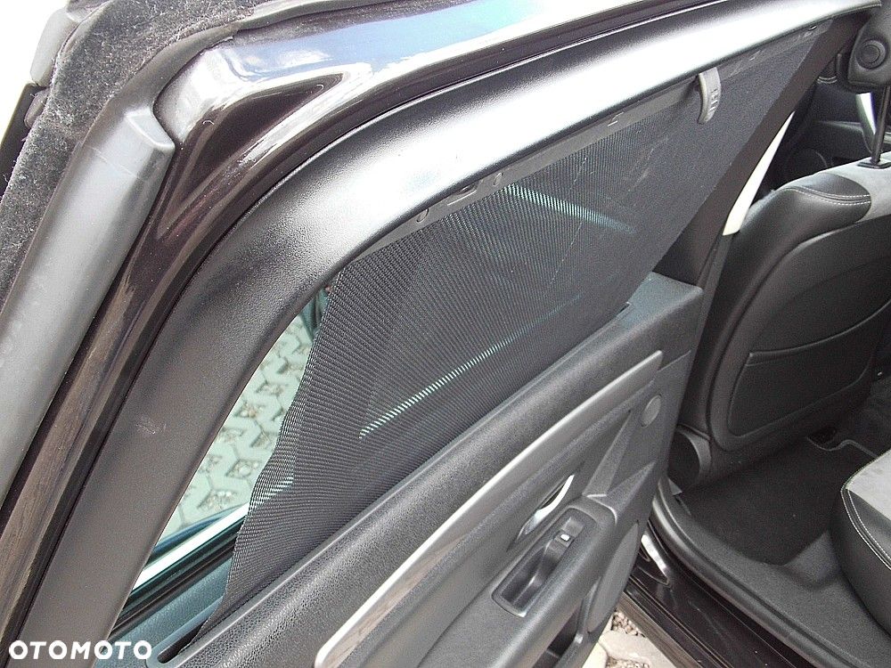 Renault Laguna dCi 180 FAP GT - 20