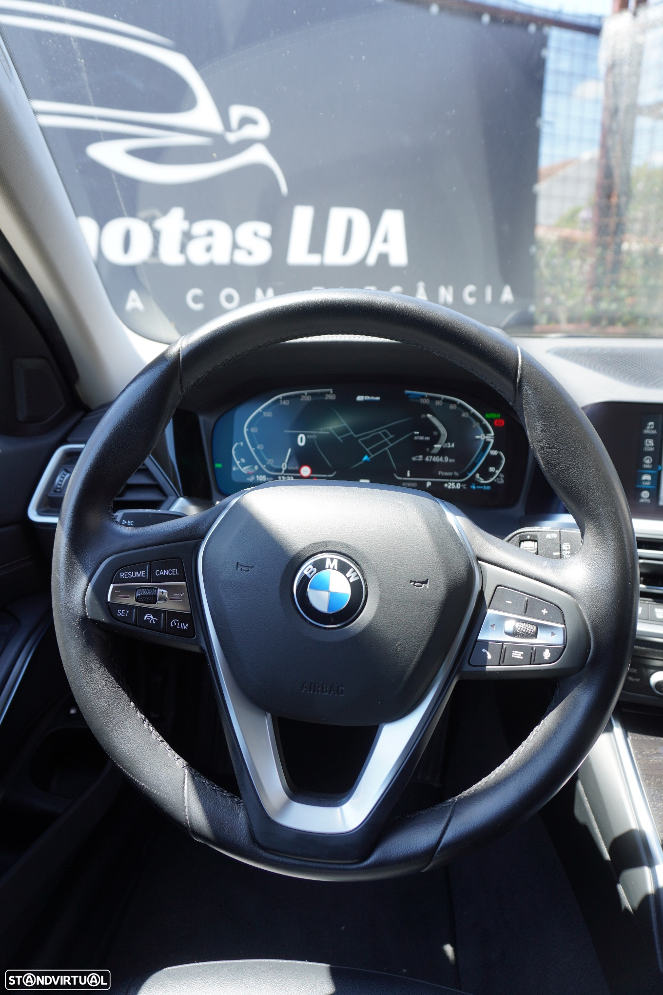 BMW 330 e Touring Line Luxury Auto - 12