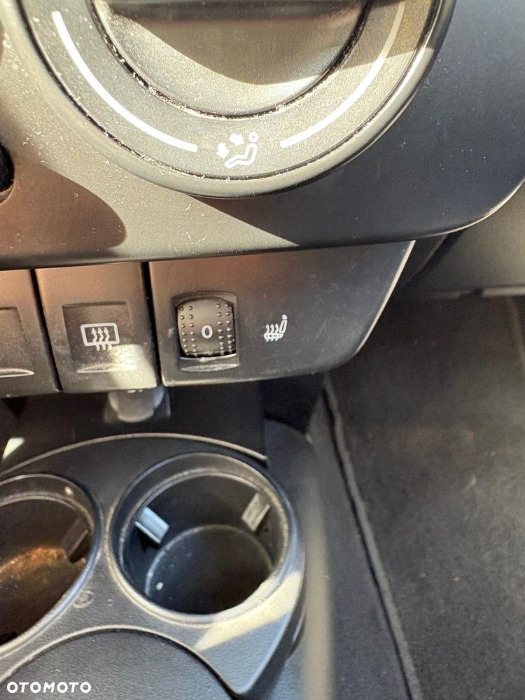 Volkswagen New Beetle - 24