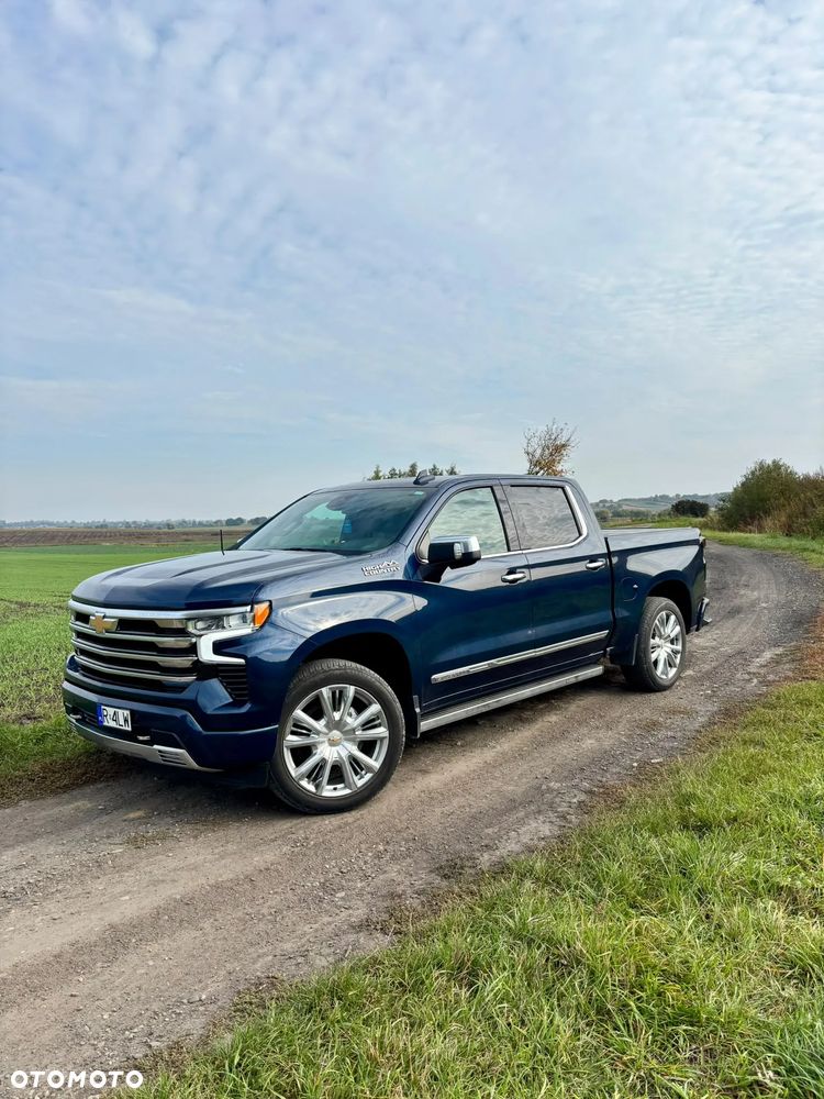 Chevrolet Silverado 2022 photo 3