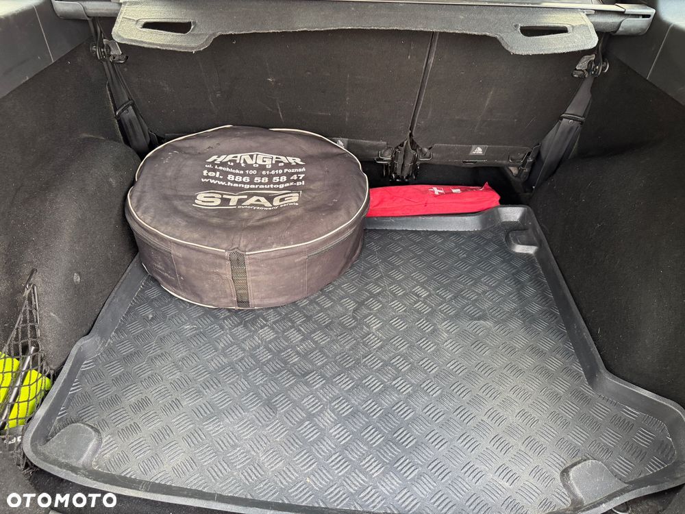 Dacia Lodgy 1.6 Ambiance - 16