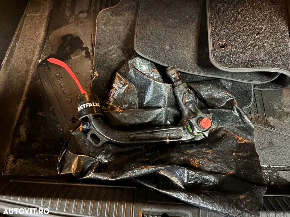 Alfa Romeo Giulia 2.0 Turbo RWD AT8 - 10