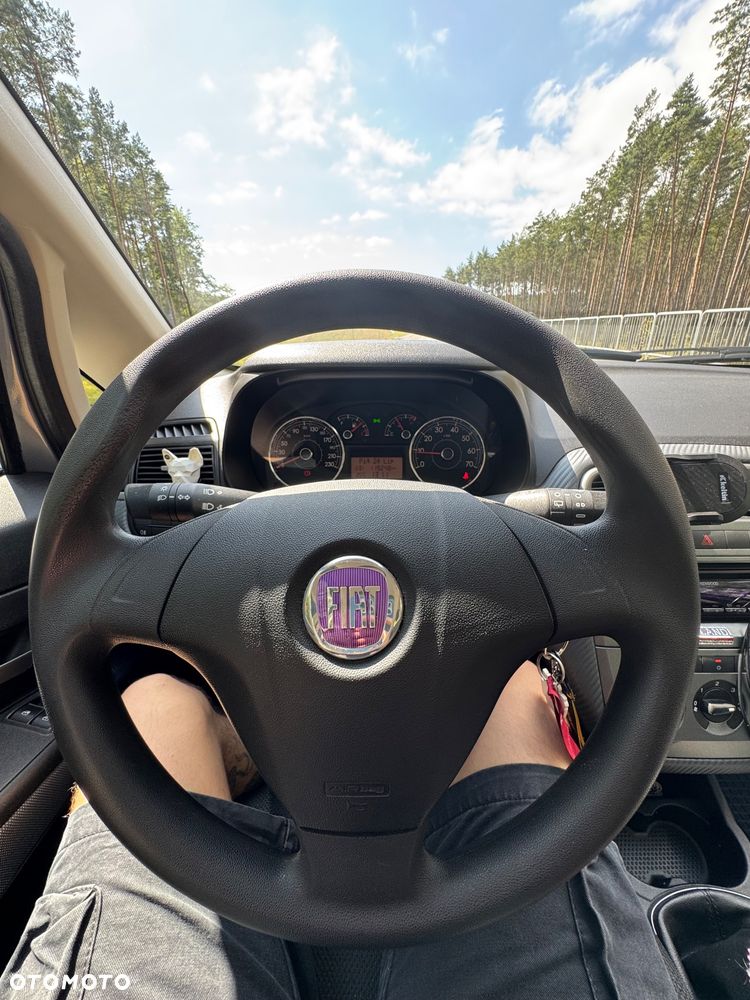 Fiat Grande Punto - 25