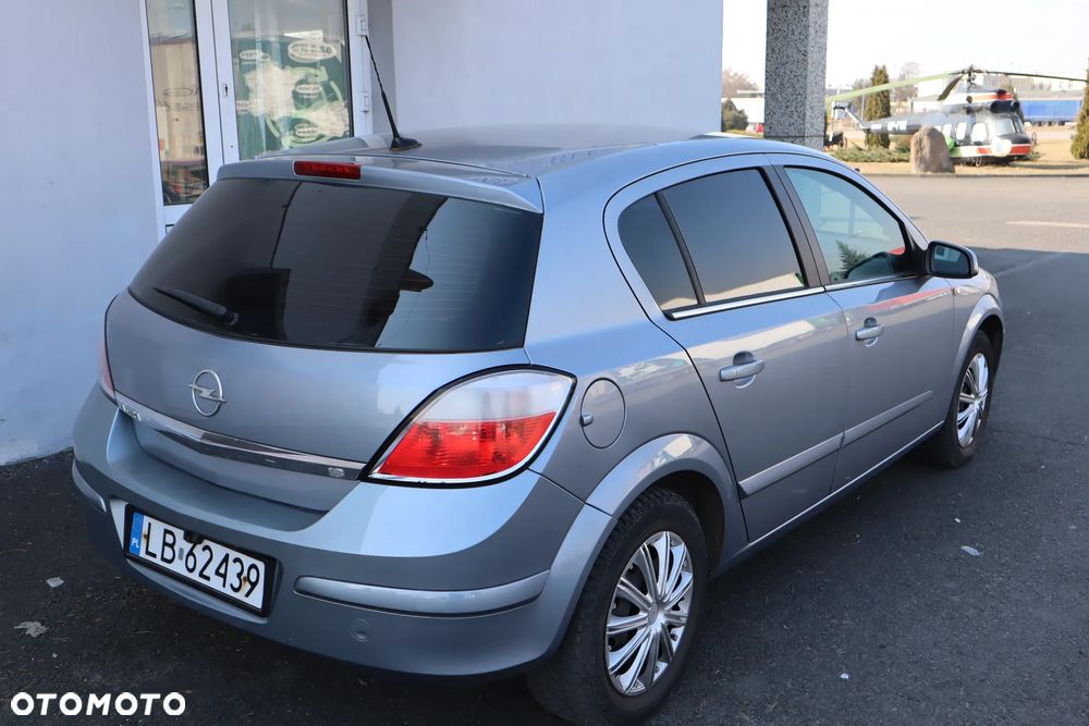 Opel Astra 1.8 - 12
