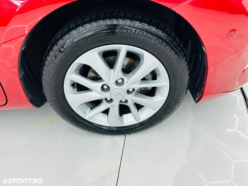 Toyota Auris 1.6 Valvematic Edition - 10