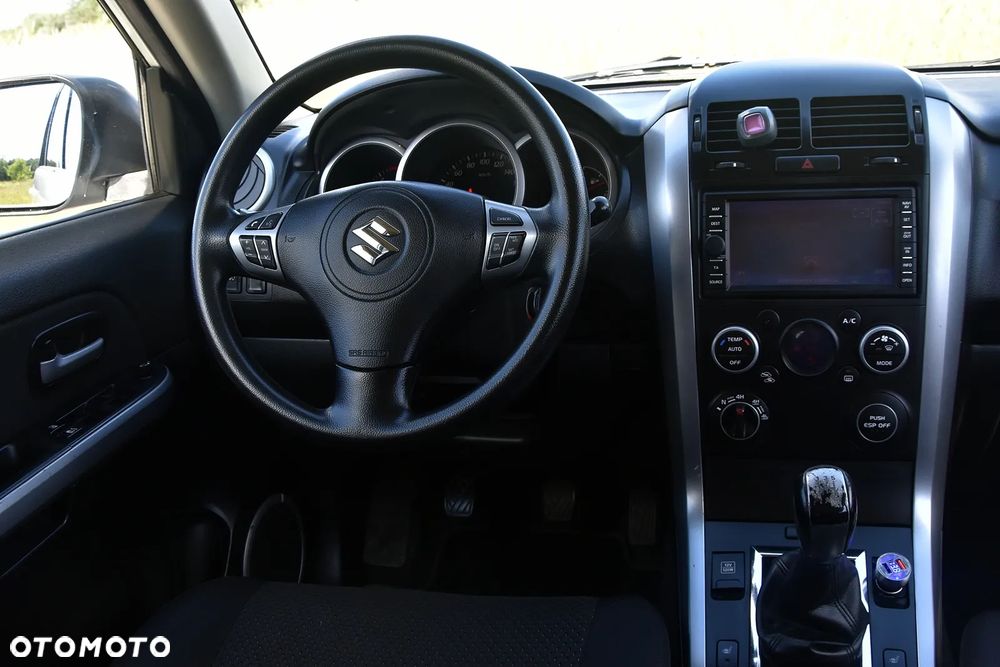 Suzuki Grand Vitara 1.9 DDiS De Luxe - 25