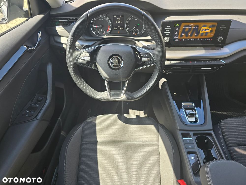 Skoda Octavia 2.0 TDI Selection DSG - 16