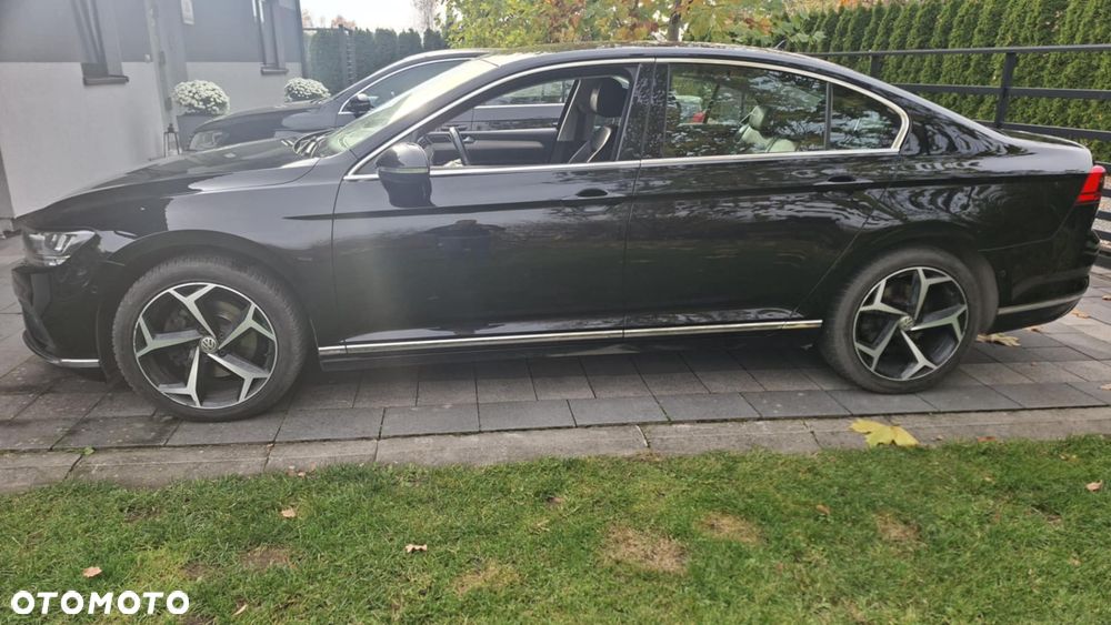 Volkswagen Passat 2.0 TDI Elegance DSG - 4