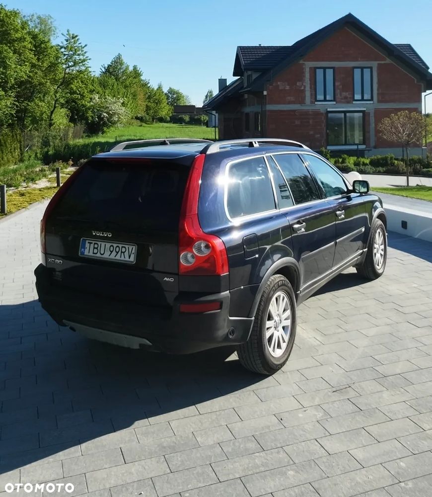 Volvo XC 90 - 9