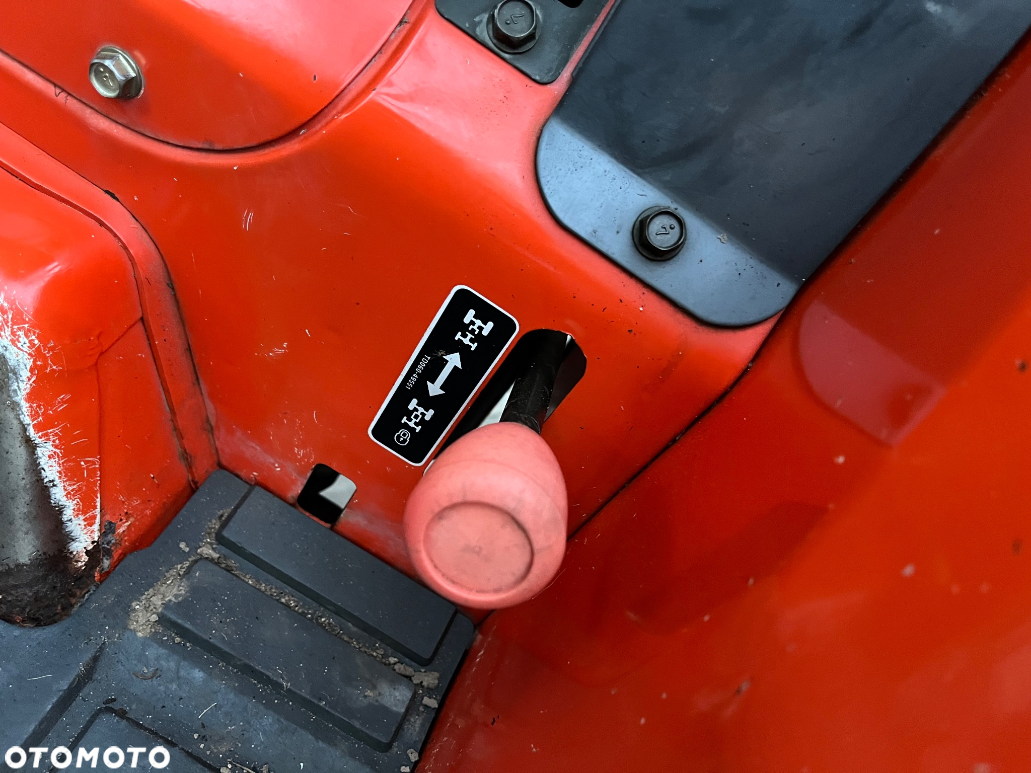 Kubota L3830 - 12