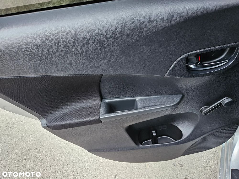 Toyota Verso S 1.33 VVT-i Multidrive Club - 37