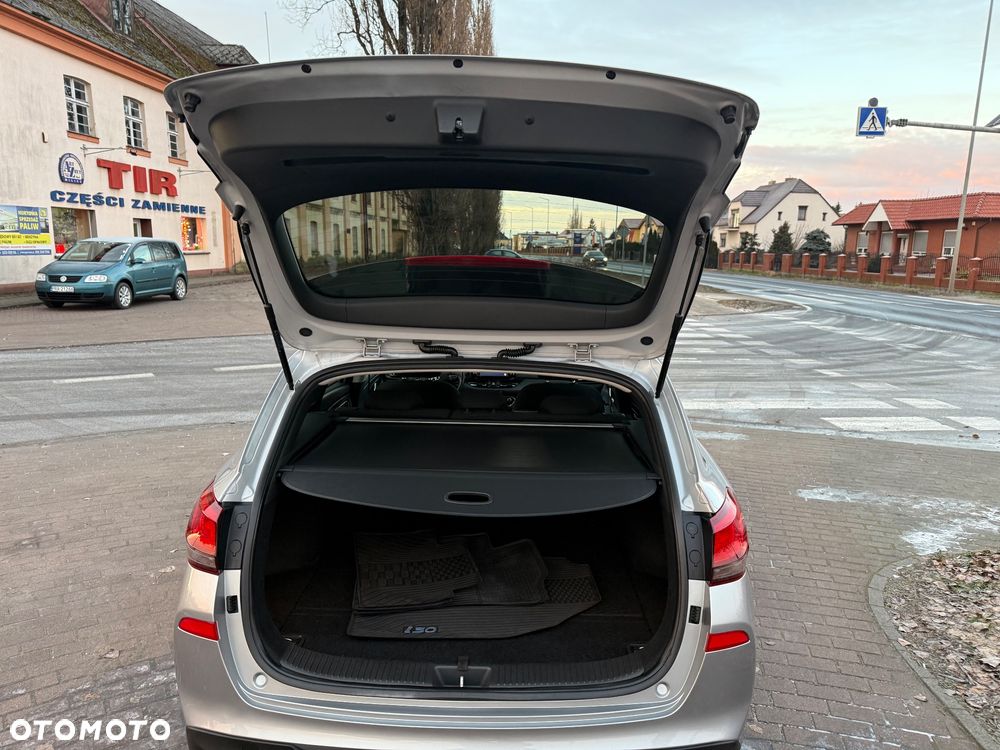 Hyundai i30 1.5 T-GDI 48V-Hybrid Advantage - 17