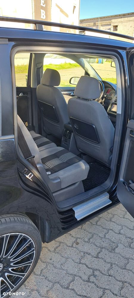 Volkswagen Touran 1.4 TSI Highline - 18