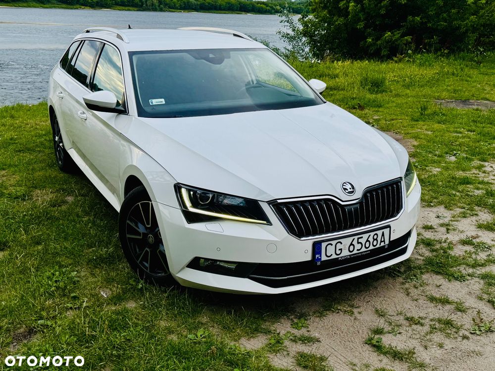 Skoda Superb 2.0 TDI Ambition DSG - 2